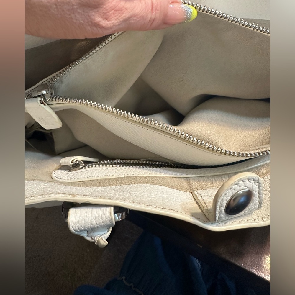 White Leather Purse - Picture 5 of 8